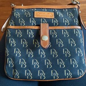 Womens cross body bag